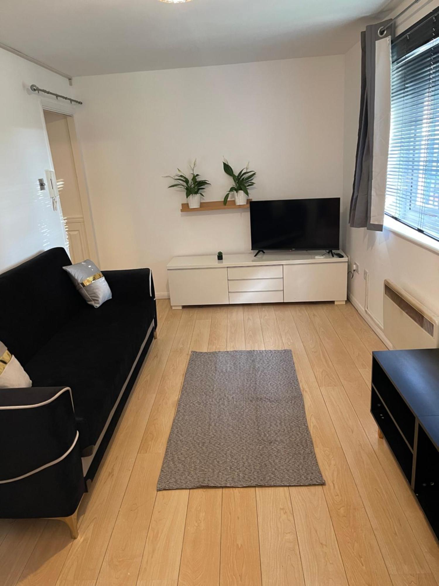Cosy Flat Behind A Creekbeach In Grays Exterior foto